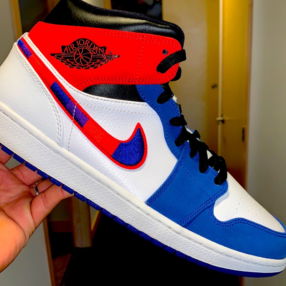 JORDAN 1 MID MULTICOLOR SWOOSH (2020)
